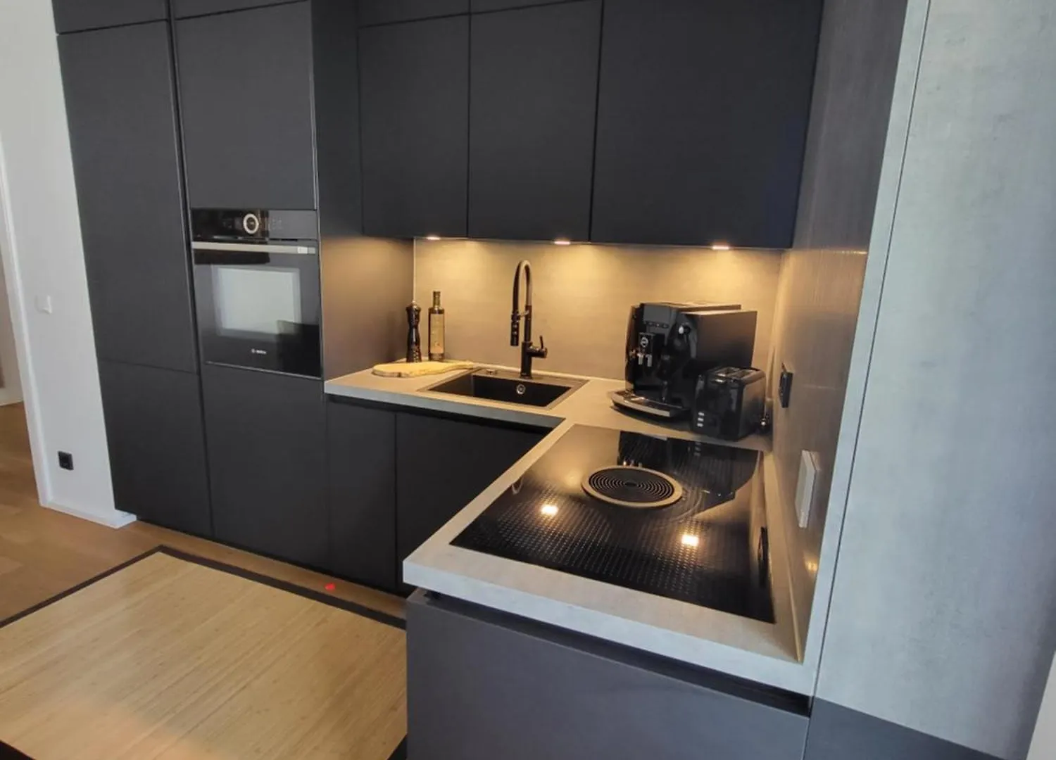Citysuite Englischer Garten 2 Zimmer Wohnung Ruhig & Privat Parking Munich