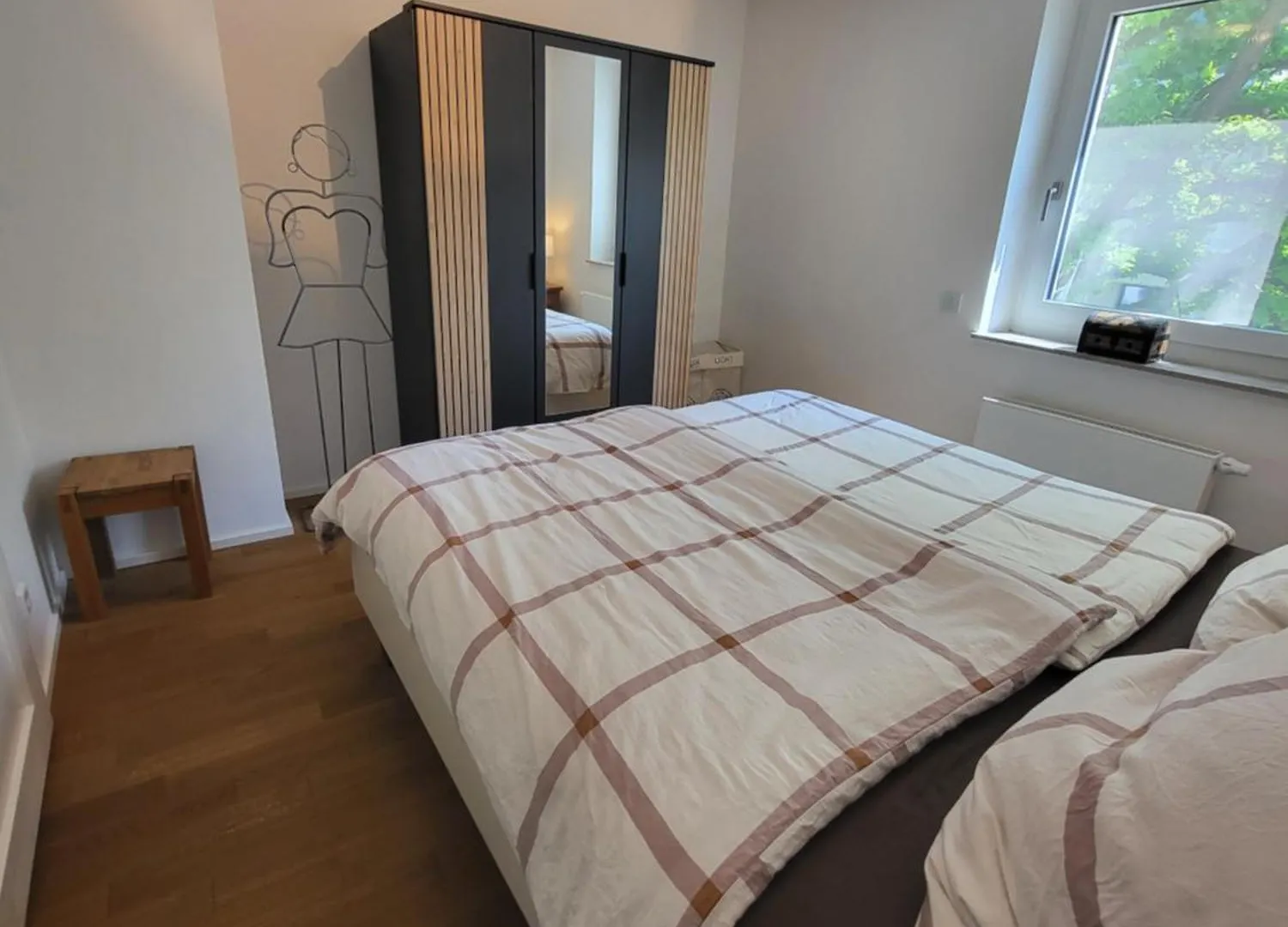 Citysuite Englischer Garten 2 Zimmer Wohnung Ruhig & Privat Parking Munich Apartment