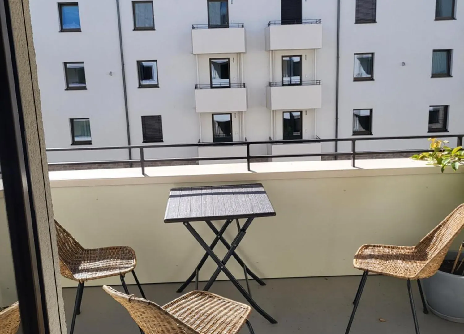 Citysuite Englischer Garten 2 Zimmer Wohnung Ruhig & Privat Parking Munich Apartment